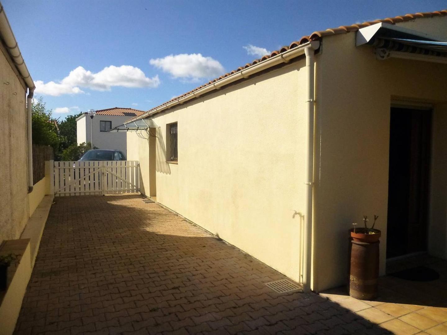 Royan - Maison De Plain-Pied Avec Jardin Clos - Quartier Residentiel Esterno foto